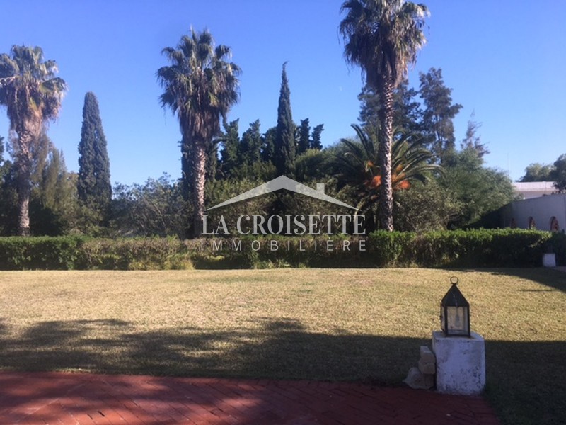 Une villa à louer La Soukra 